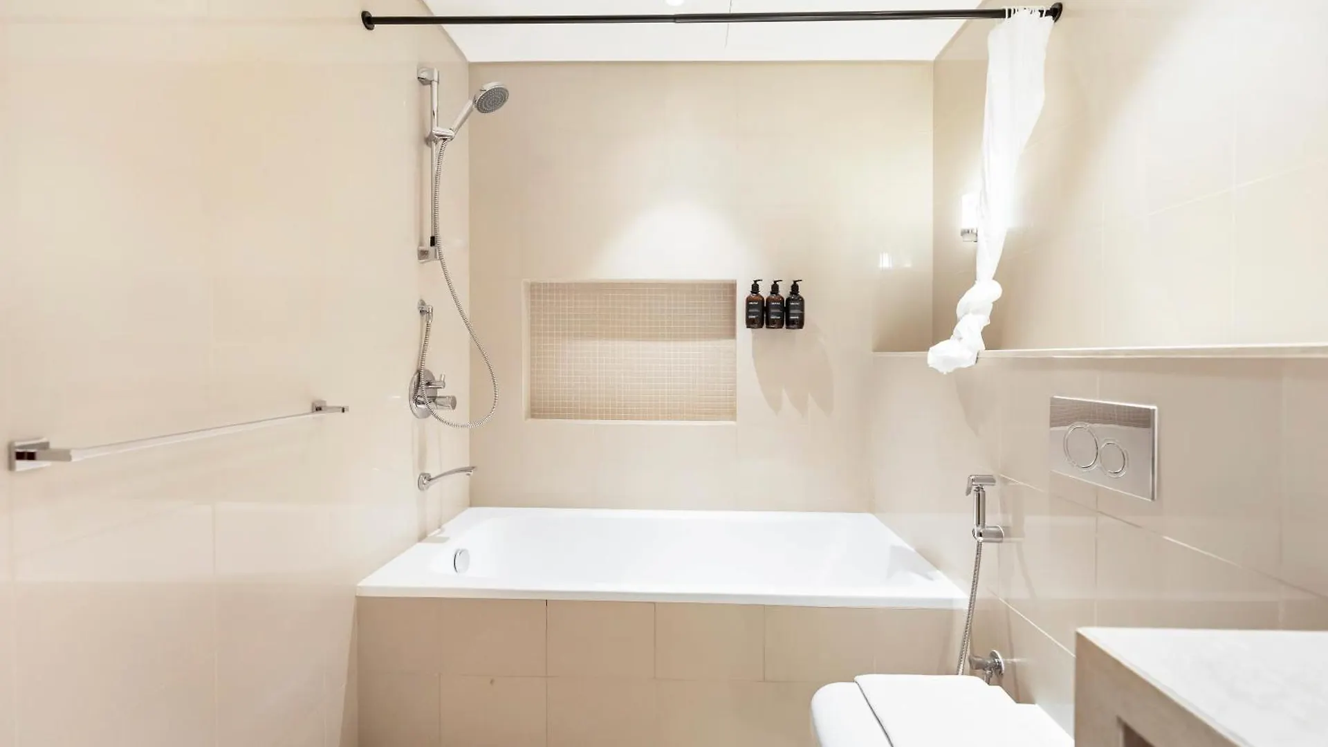 New! Ps5! Burj Khalifa View & Infinity Pool Apartment Dubai United Arab Emirates